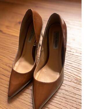 Steve Madden Altisha Brown Patent Pointed Toe Stiletto Heels